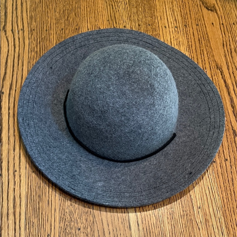 Pistil Hat